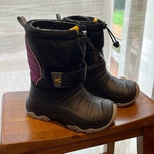 EUC: Girls KEEN Winter Boots Size 1